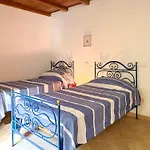 Isola - Helloelba
